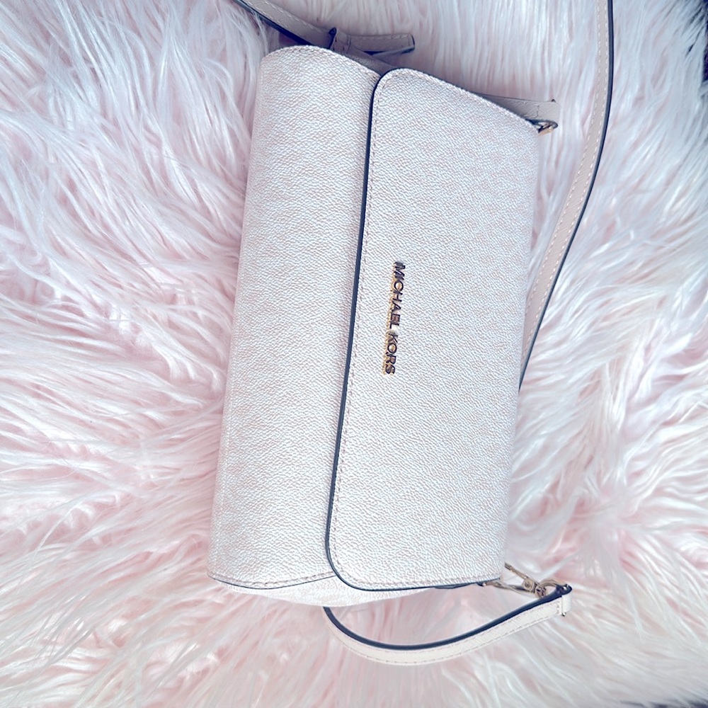 Mk purse